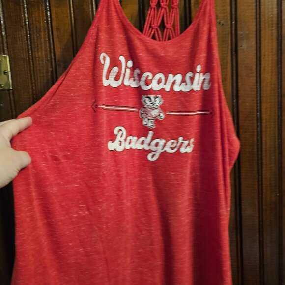 XXL Wisconsin Badger's Women's Tank - Picture 4 of 5